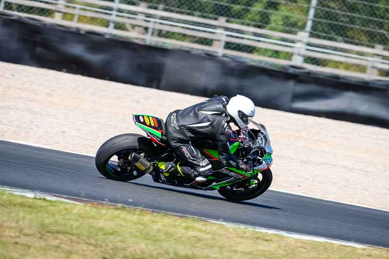 donington no limits trackday;donington park photographs;donington trackday photographs;no limits trackdays;peter wileman photography;trackday digital images;trackday photos